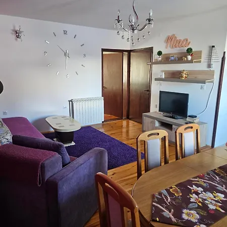 Nina Zlatar Apartment Nova Varos