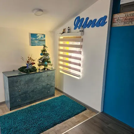 Nina Zlatar Apartment *