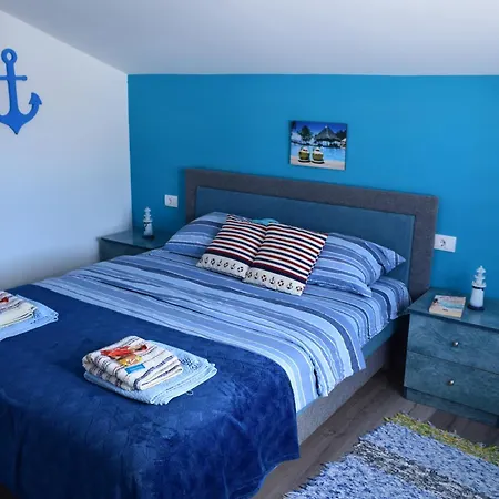 Nina Zlatar Apartment *