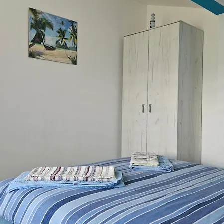 Nina Zlatar Apartment *